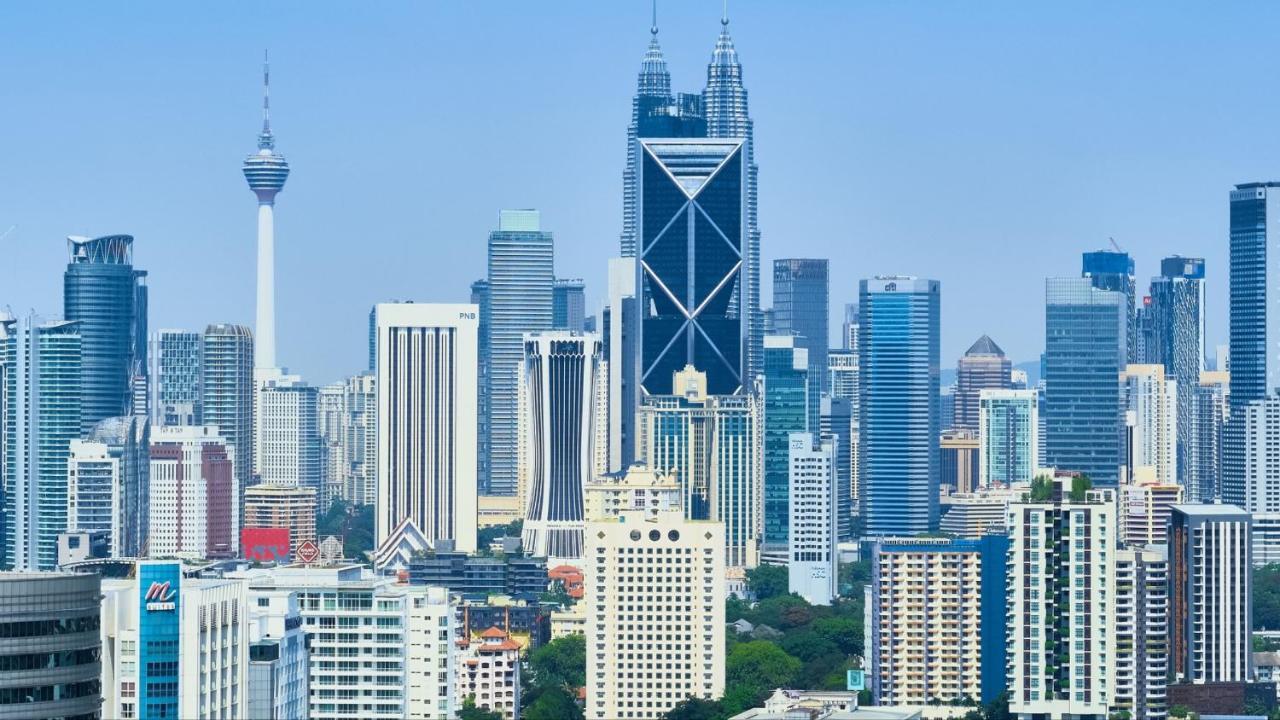 3 Towers 10Min To Klcc Next To Hospital Gleneagle Apartment Куала Лумпур Екстериор снимка