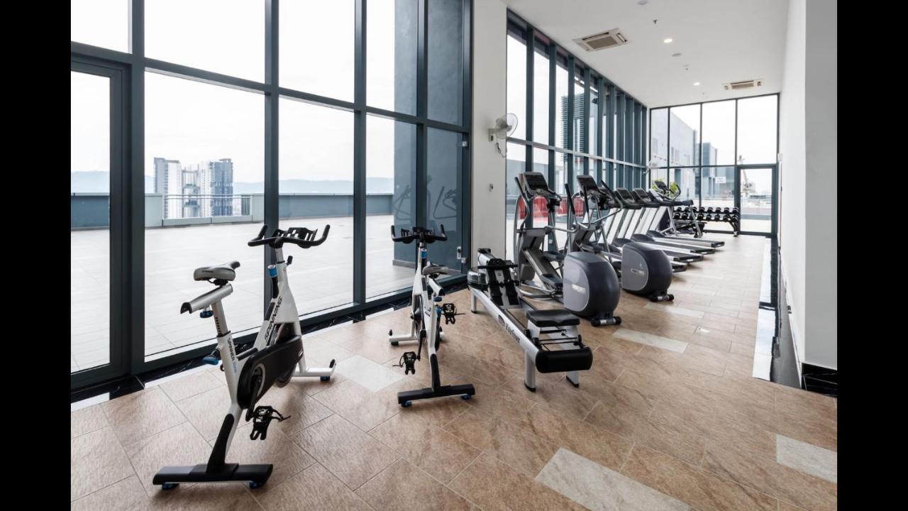 3 Towers 10Min To Klcc Next To Hospital Gleneagle Apartment Куала Лумпур Екстериор снимка